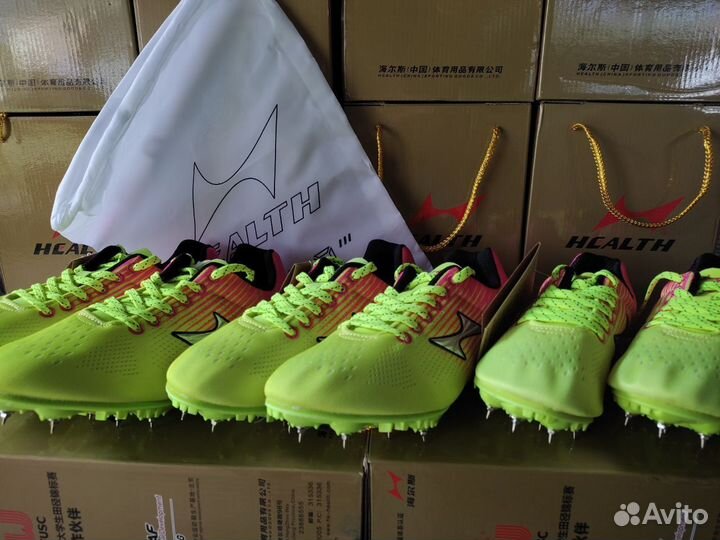 Кроссовки с шипами Health, новые шиповки