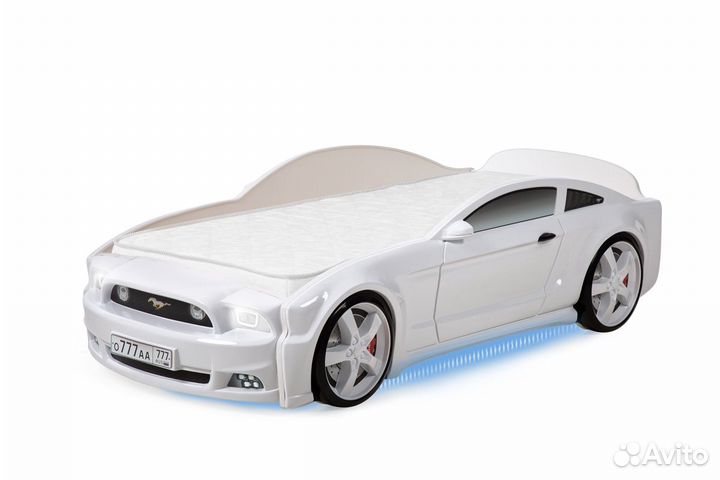 Детская кровать машина