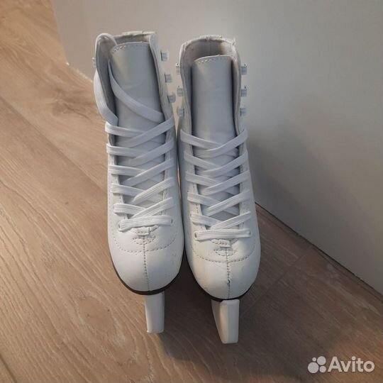 Коньки фигурные