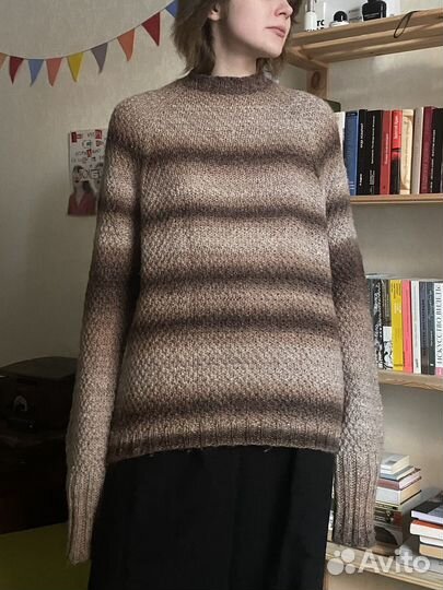 Свитер с длинными рукавами