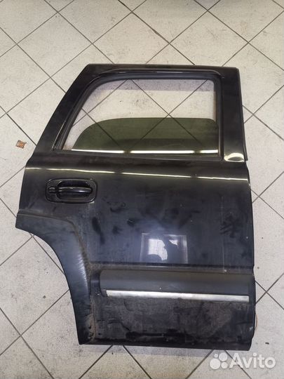 Дверь задняя chevrolet tahoe GMT 840