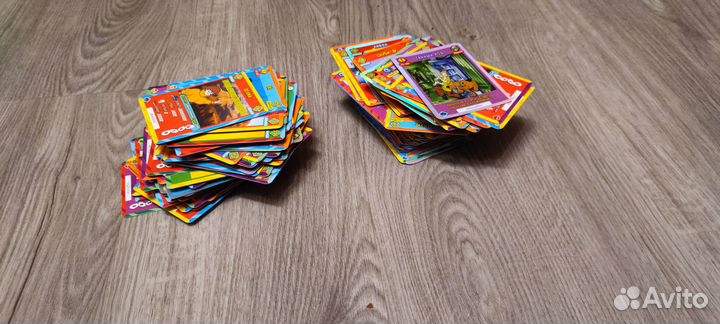 250 карточек Скуби Ду