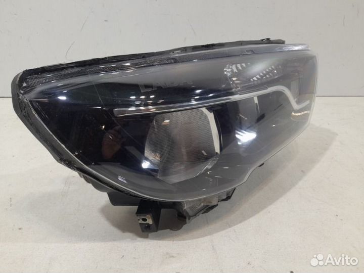 Фара правая LADA Vesta 2015