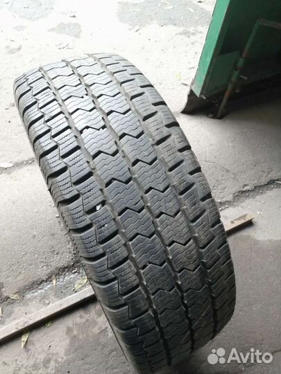 Continental VancoFourSeason 2 235/65 R16