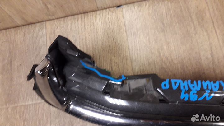 Решетка переднего бампера №94 Toyota Highlander 3