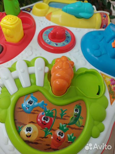 Развивающий столик chicco