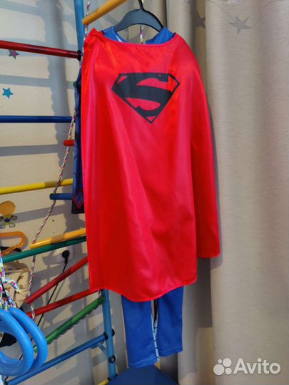 Костюм супермена