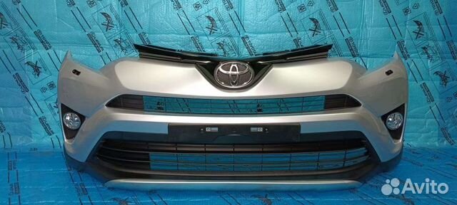 Передний бампер RAV4 -4 рестаил серебро в сборе