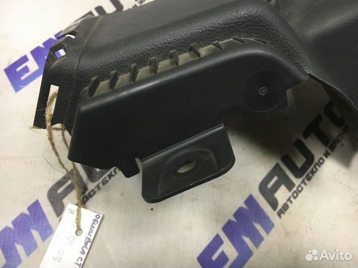 Обшивка стойки задняя нижняя левая Форд Фокус 3