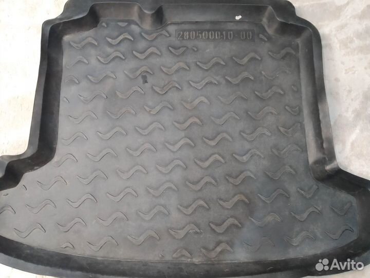 Коврик в багажник volkswagen polo б/у