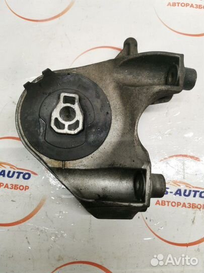 Опора АКПП передняя Opel Antara 2.2 дизель Z22D1