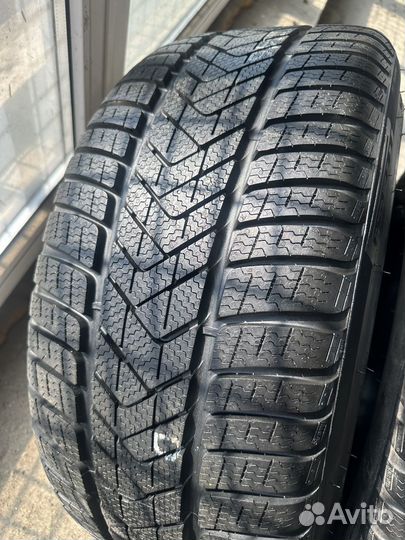 Pirelli Winter Sottozero 3 245/45 R18 и 275/40 R18 V