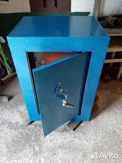 Кенгурин и сейф