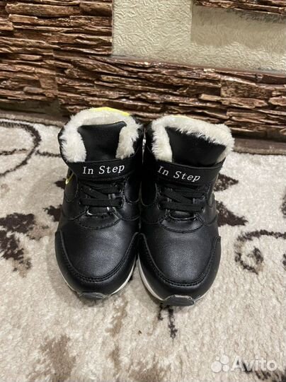 Ботинки демисезонные новые