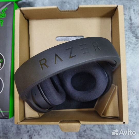 Компьютерная гарнитура Razer Barracuda X