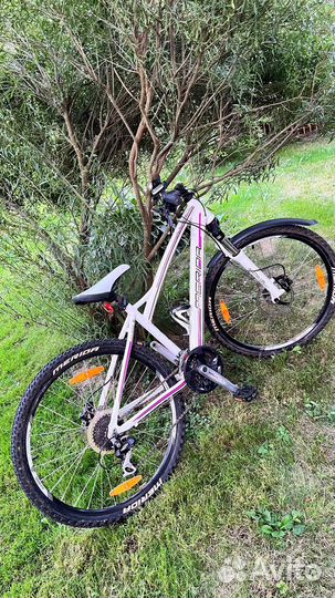 Женский велосипед Merida Juliet 7. 20-D