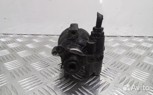 Насос гу дизельный renault master 2 (LEA18BT01)