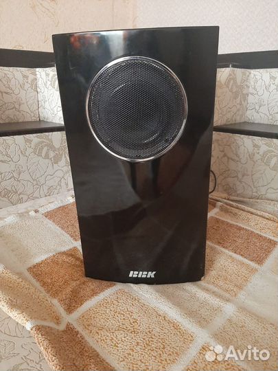 Активный сабвуфер