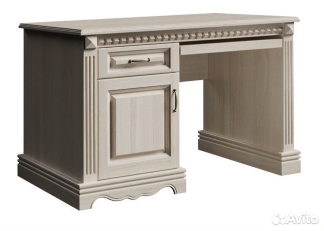 Стол письменный