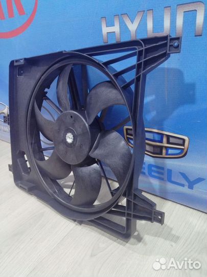 Вентилятор радиатора охлаждения двигателя диффузор