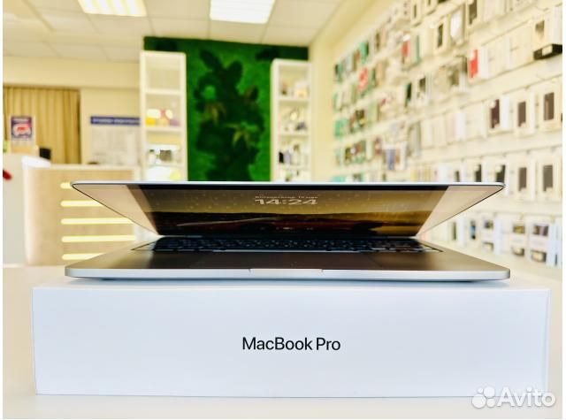 Apple MacBook Pro 13 16/512 MWP42 Идеальное Б/У