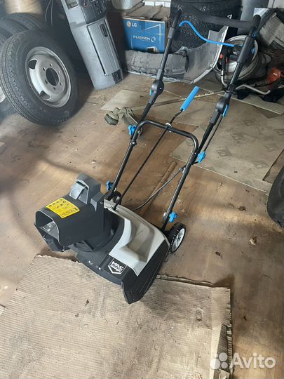 Снегоуборщик электрический