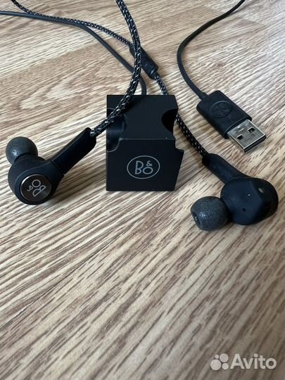 Беспроводные наушники Bang & Olufsen Beoplay H5