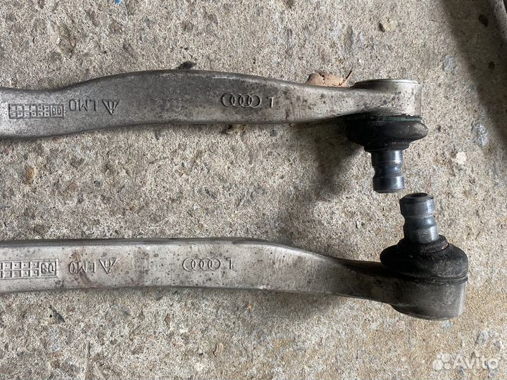 Рычаг верхний левый Audi A6 C6 комплект