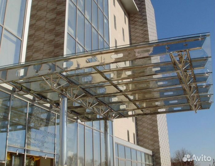 Стеклянный козырек от производителя