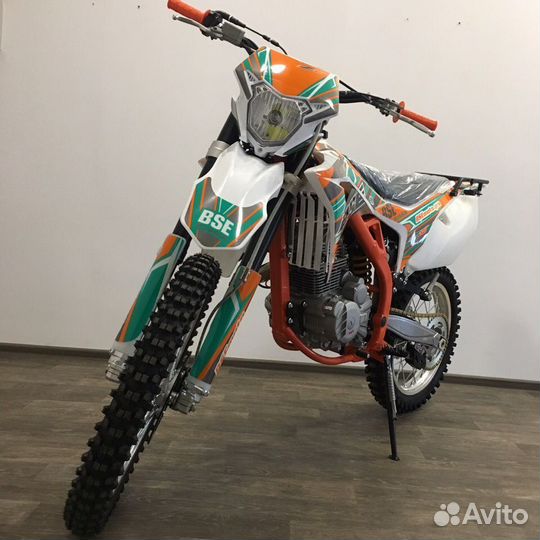 Мотоцикл BSE Z6