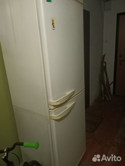 Холодильник на запчасти