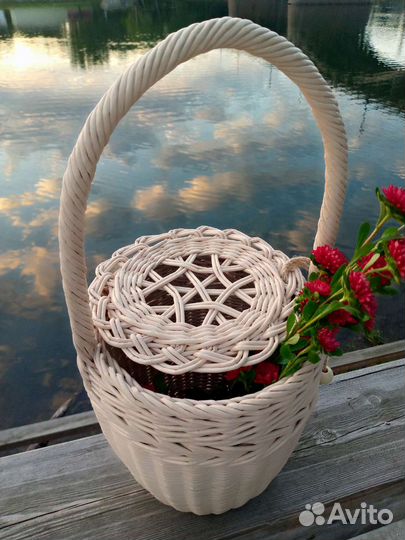 Корзина плетеная