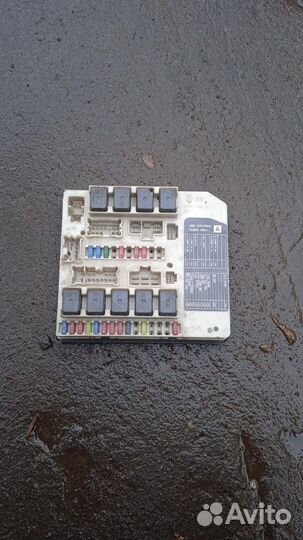 Блок предохранителей автомат (1.6) Ниссан Тиида