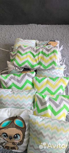 Бортики подушки в кроватку