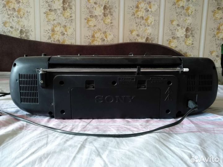 Кассетный магнитофон