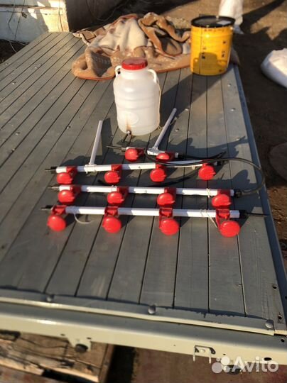 Поилки для кур