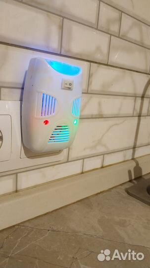 Отпугиватель комаров, тараканов,мелких грызунов