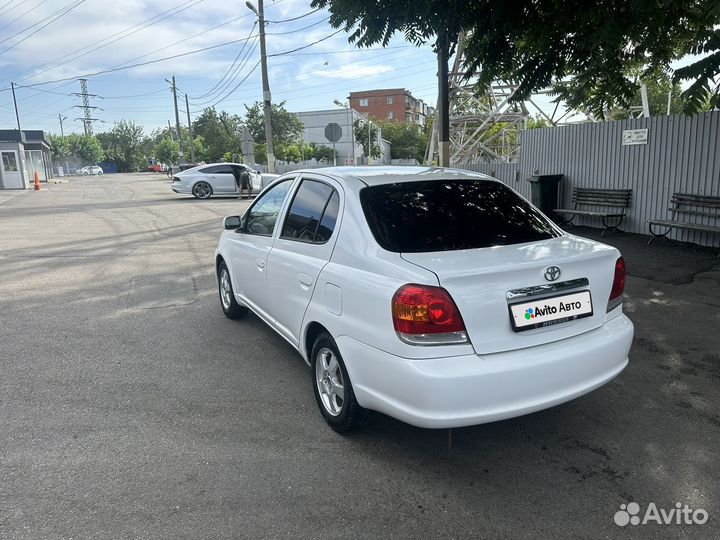 Toyota Platz 1.0 AT, 2003, 299 999 км