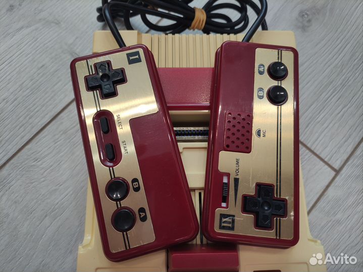 Nintendo Famicom