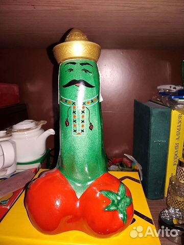 Бутылка, короб, фарфор