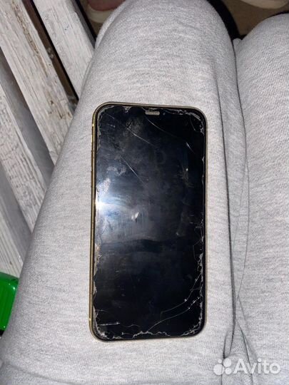Телефон iPhone Xr