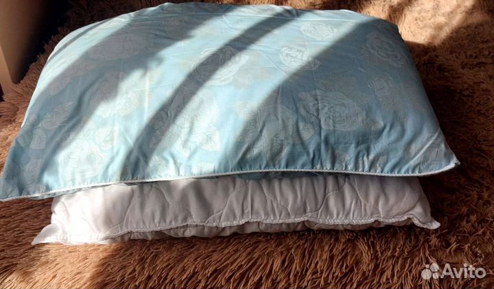 Подушки 2 шт и одеяло с комплектом постельного