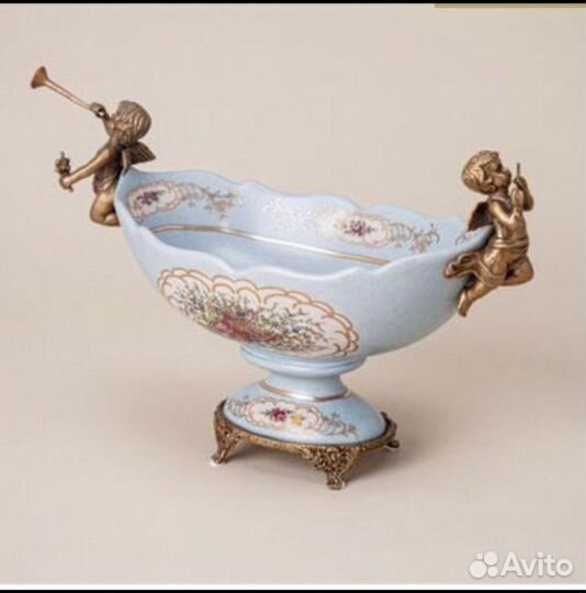 Предметы интерьера из фарфора и бронзы