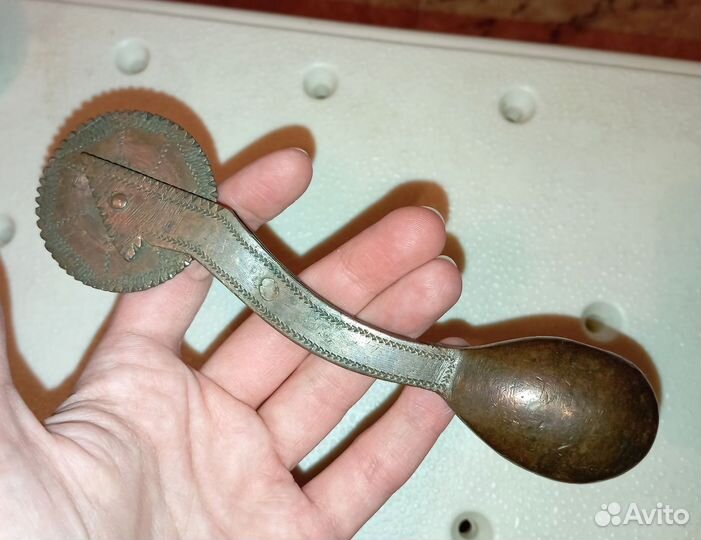 Тесторезка старинная