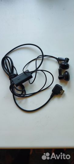 Наушники для телефона