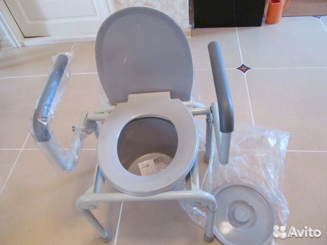 Стул -туалет. Каталка. Коляска инвалидная