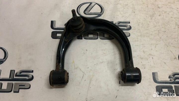Рычаг подвески прав. перед. Toyota Land Cruiser Pr