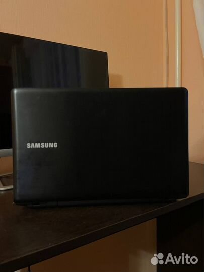 Ноутбук samsung 6GB/radeon HD7670/128GB SSD