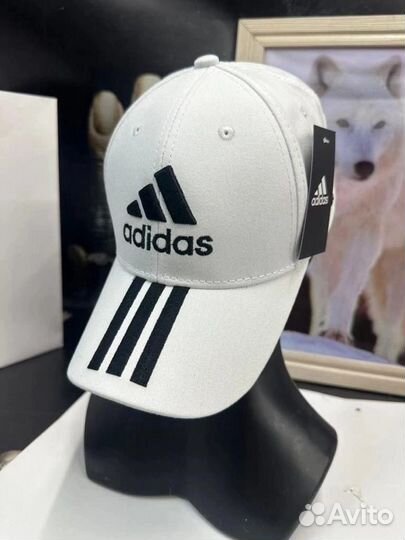 Кепка adidas новая