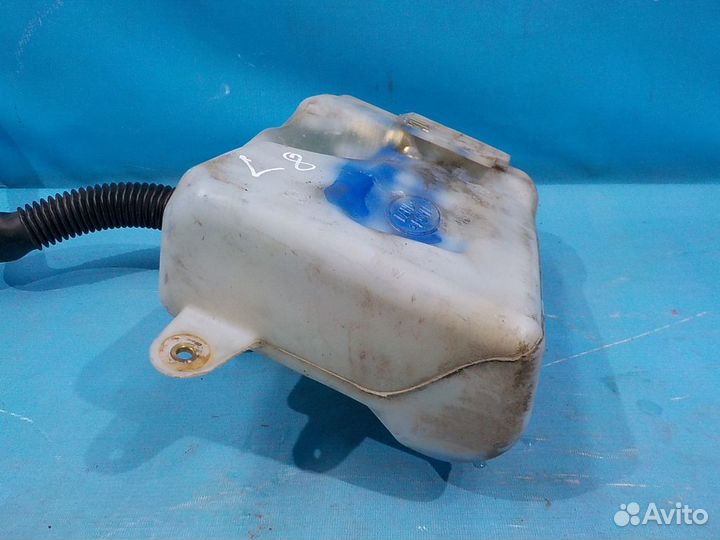 Бачок омывателя land rover Discovery 3 2004-2009